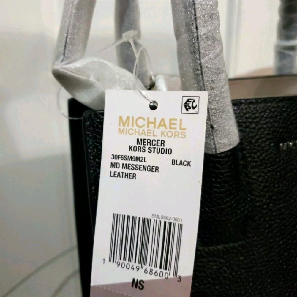 Michael Kors Messenger Bag